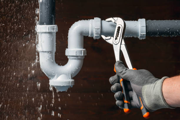 Professional Leak Detection technician working in Oakland Gardens, NY